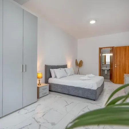 New -family In Malta By Sf Homes Apartment *